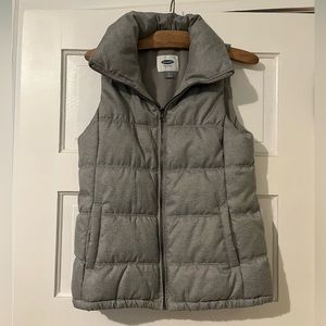 Women’s gray puffy vest size S